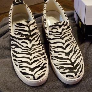 Dolce Vita, sneakers new in box